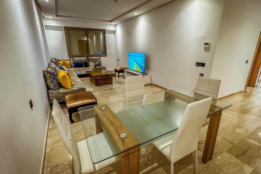 Agadirbay Centre Piscine 5 Mnt A Pied Appartement *